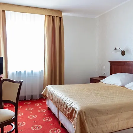 Anin Park Hotel 3*