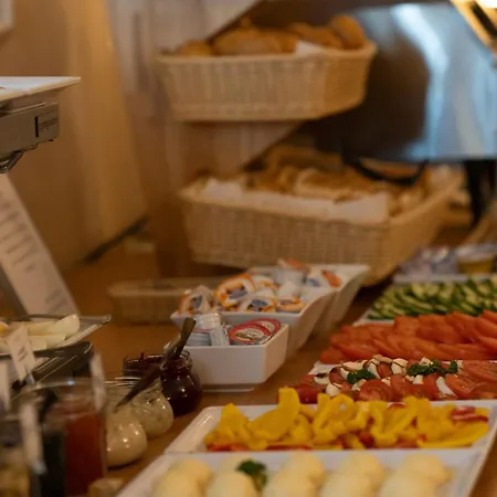 Anin Park Hotel Warschau