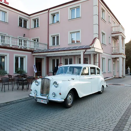 Hotel Anin Park
