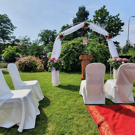Hotel Anin Park