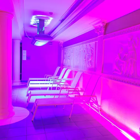 فندق Anin Park 3*